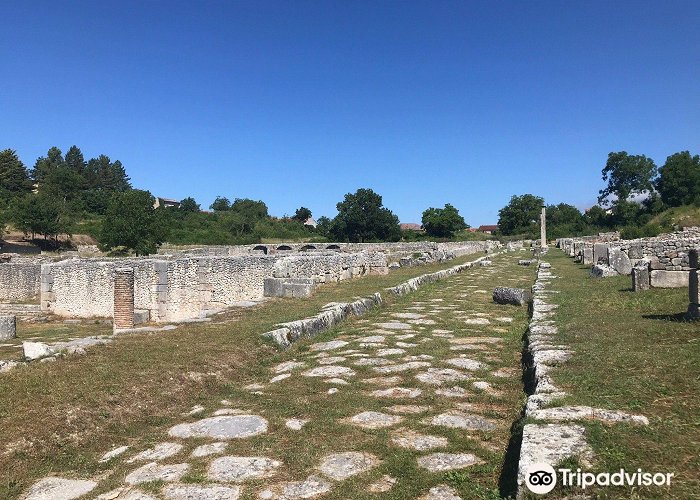 Anfiteatro Triple Ski Lift Latest travel itineraries for Area Archeologica di Alba Fucens in ... photo