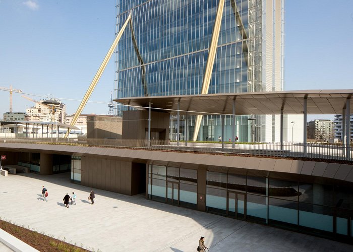 Tre Torri Metro Stop One Works Piazza Tre Torri in CityLife Milano | Floornature photo