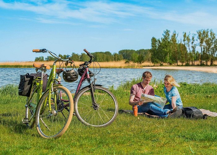 Otto-Lilienthal-Museum Stettiner Haff-Rundweg (Szczecin Lagoon Cycling Path) - BERGFEX ... photo