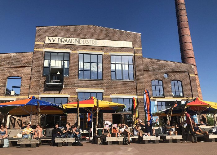 Hoograven-Zuid Terras getest: wij gingen wat drinken bij Op Zuid - indebuurt Utrecht photo