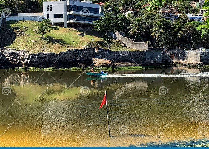 Tijuca Lake POLLUTION BEACH editorial image. Image of quebramar - 193229095 photo