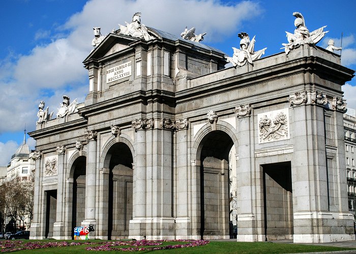 Puerta de Alcalá Puerta de Alcala in Madrid: 189 reviews and 274 photos photo