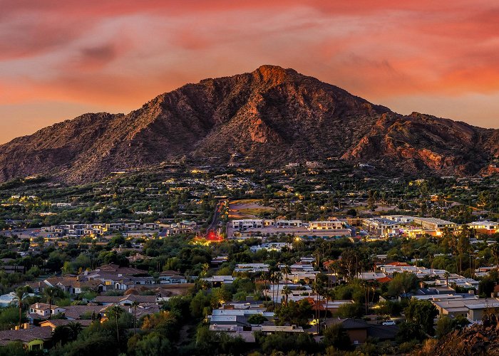 Camelback Mountain Essential Arizona Experiences and Adventures | Via photo