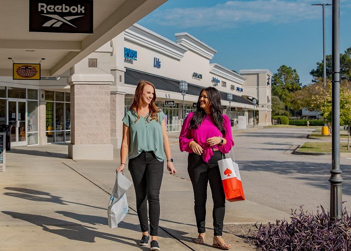 Carolina Premium Outlets Shopping | Carolina Premium Outlets, Johnston County, NC photo