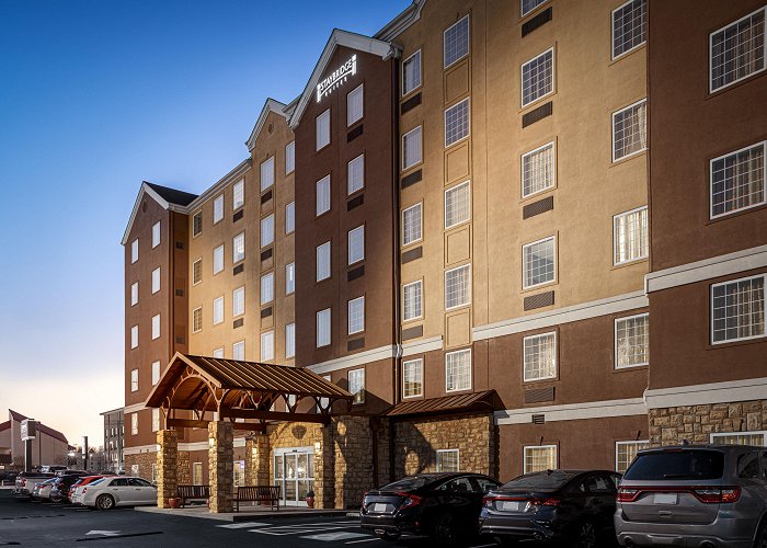 Hamilton Place Pet Friendly Hotels in Chattanooga | Staybridge Suites Chattanooga ... photo