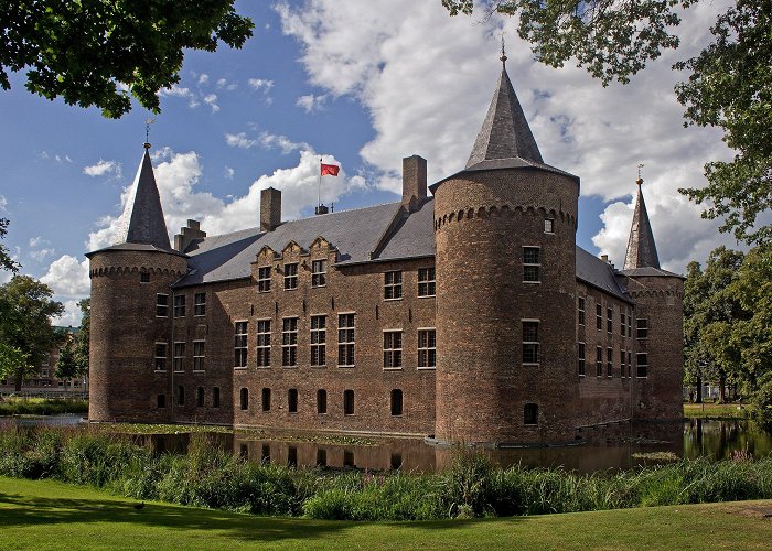 Kasteel Helmond File:21450 kasteel van helmond 2.jpg - Wikimedia Commons photo