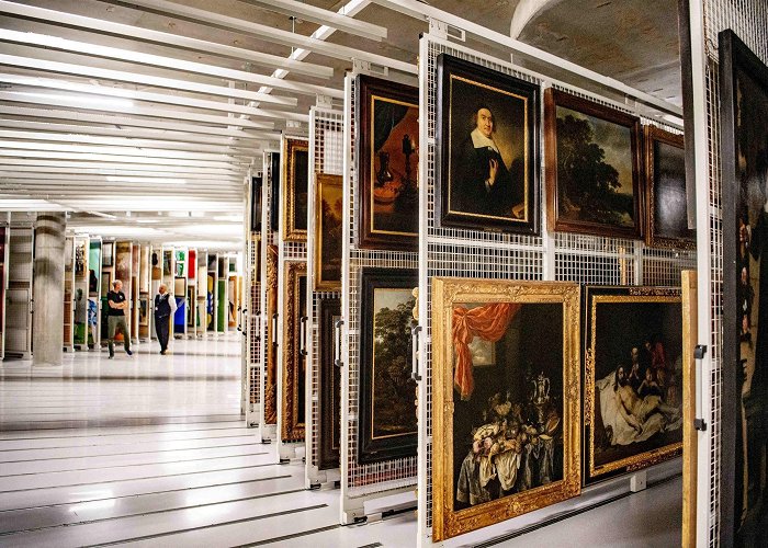 Dutch Museum of Photography Dutch museum opens entire collection in 'world first' photo