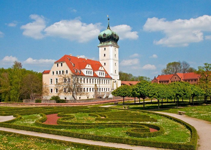 Schloß Barockschloss Delitzsch – Das schönste Damenschloss Sachsens photo