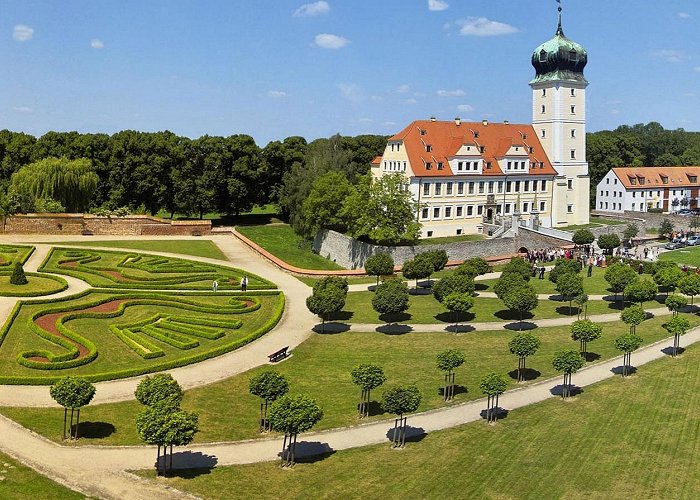 Schloß Barockschloss Delitzsch – Das schönste Damenschloss Sachsens photo