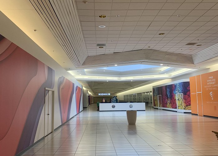 Bayshore Mall Bayshore Mall, Eureka CA : r/deadmalls photo