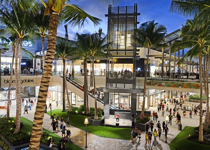 Ala Moana Center Ala Moana Continues to Cement Status With Dior, Valextra photo