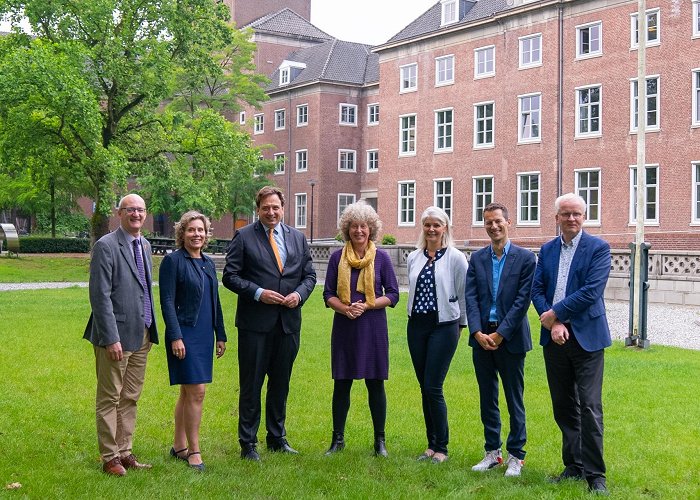 Nyenrode Business University New partnership between Breda University of Applied sciences and ... photo