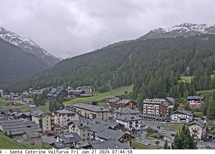 Paradiso Chairlift Webcam Santa Caterina Valfurva - Base Area Paradiso • Sondrio ... photo