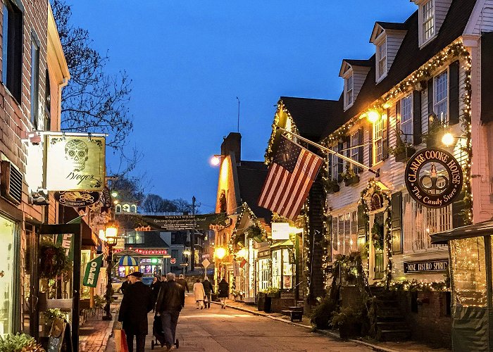 Bowen's Wharf Bowen's Wharf, Rhode Island, USA : r/WalkableStreets photo