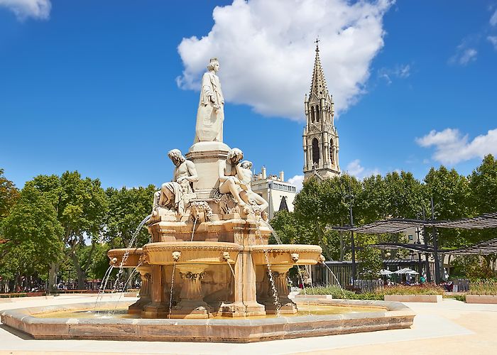Nimes photo