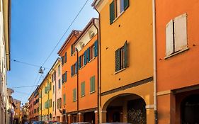 Hotel BED IN BO Porta San Mamolo Bologna Exterior photo