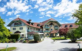 Landhotel Drei Eichen Eugendorf Exterior photo