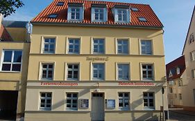 Zum Goldenen Anker Aparthotel Stralsund Exterior photo