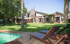 MacGregors Guest House Pretoria-Noord Exterior photo