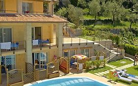 Residence Rosemary Brenzone sul Garda Exterior photo