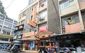 Reddoorz Plus @ Chinatown Binondo Manila Exterior photo