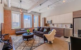 Ga Living Suites- Downtown Dallas Corporate Suites Exterior photo