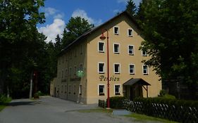 Hotel Pension Sommerfrische Ehrenfriedersdorf Exterior photo