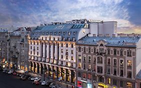 Crown Hotel By Renaissance Development San Pietroburgo Exterior photo