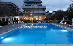 Hotel Residenza Giardino Bellaria-Igea Marina Exterior photo