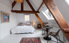 The Blue House Bed and Breakfast Bruges Exterior photo