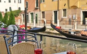 Hotel Casa Burchielle Venezia Exterior photo