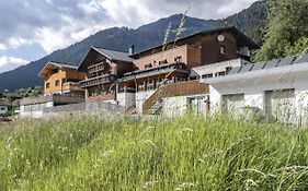 Hotel Valluela Sankt Gallenkirch Exterior photo