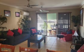A City Retreat, 2Br Apartment - Reid Park -Townsville Exterior photo