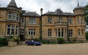 Hotel Fieldways Trowbridge Exterior photo