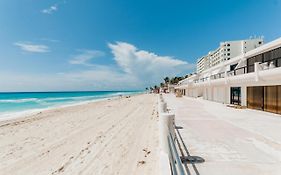 HotelZone L20 Beach Access Cancún Exterior photo