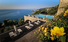 Dominio Mare Resort&SPA Bergeggi Exterior photo