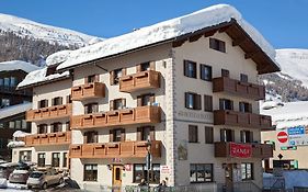 Hotel San Rocco Livigno Exterior photo