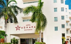 Adhara Express Hotel Cancún Exterior photo