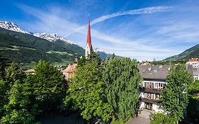 Hotel Pension Schweitzer Silandro Exterior photo