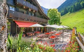 Guest House Du Grand Paradis - On Piste Champéry Exterior photo