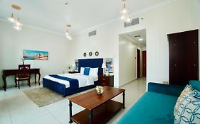 A C Pearl Holiday Homes - Elegant Sea View Four Bedroom Apartment Dubai Exterior photo