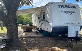 Water Front Tracer Rv By Glampers Camp Hotel Port Charlotte Exterior photo