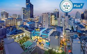 The Quarter Hotel Silom By Uhg Bangkok Exterior photo