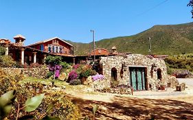 Vina Calabria Bed and Breakfast Valle de Guadalupe Exterior photo