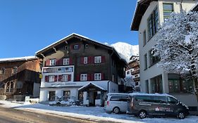 Adventure Hostel Klosters Exterior photo