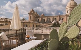 Palazzo Trigona Suites Noto Exterior photo