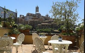 Residenza d'Epoca Campo Regio Relais Bed and Breakfast Siena Exterior photo