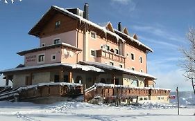 Rifugio Hotel Principessa Giovanna Roccaraso Exterior photo