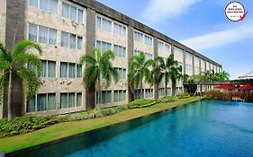 Aston Denpasar Hotel & Convention Center Exterior photo