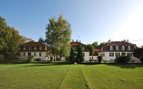 Hotel Jagdschloss Moenchbruch Mörfelden-Walldorf Exterior photo